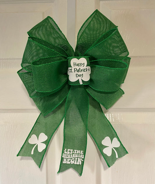 St Patrick’s day celebration bow in green and white